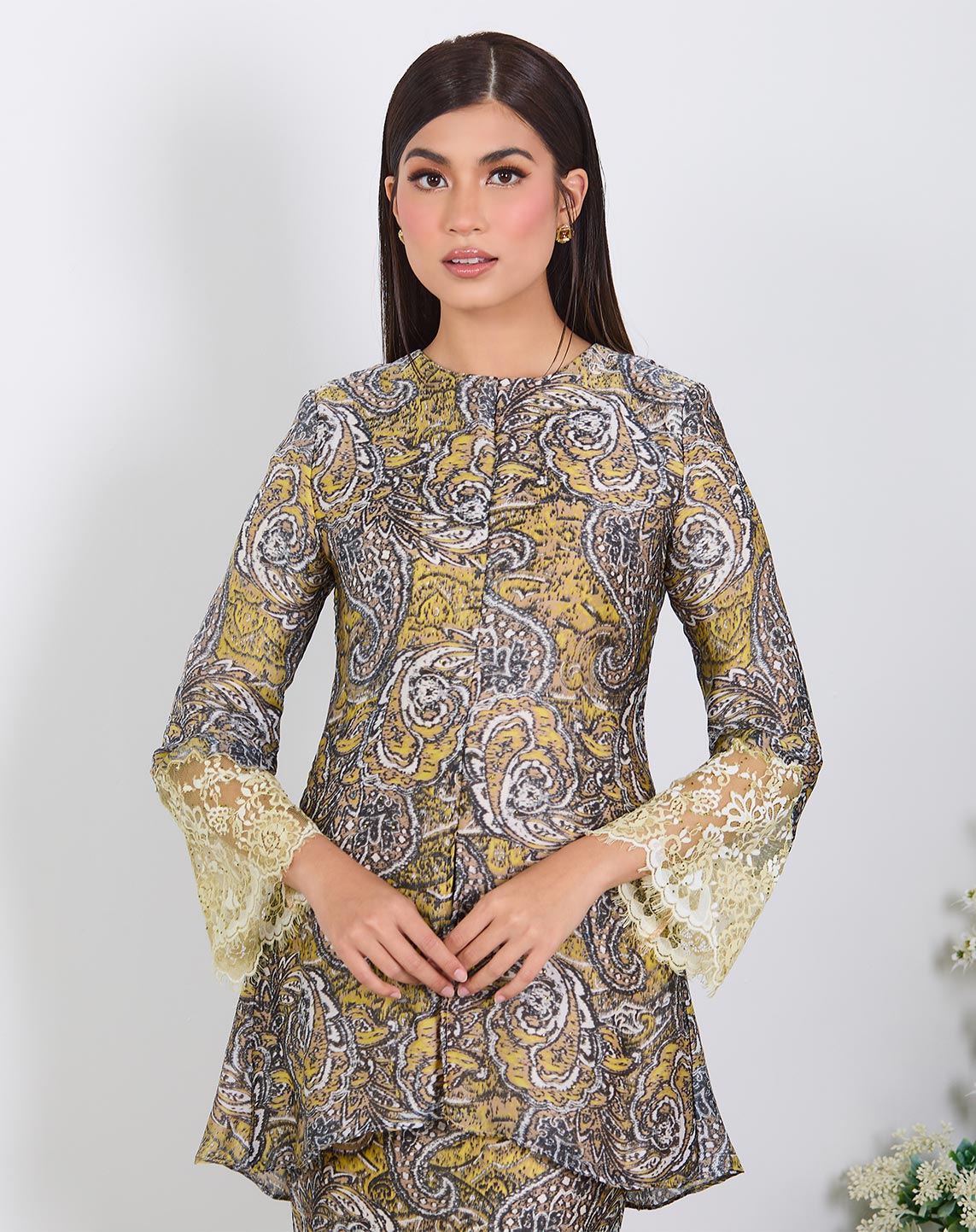 DIZHAR BAJU KURUNG