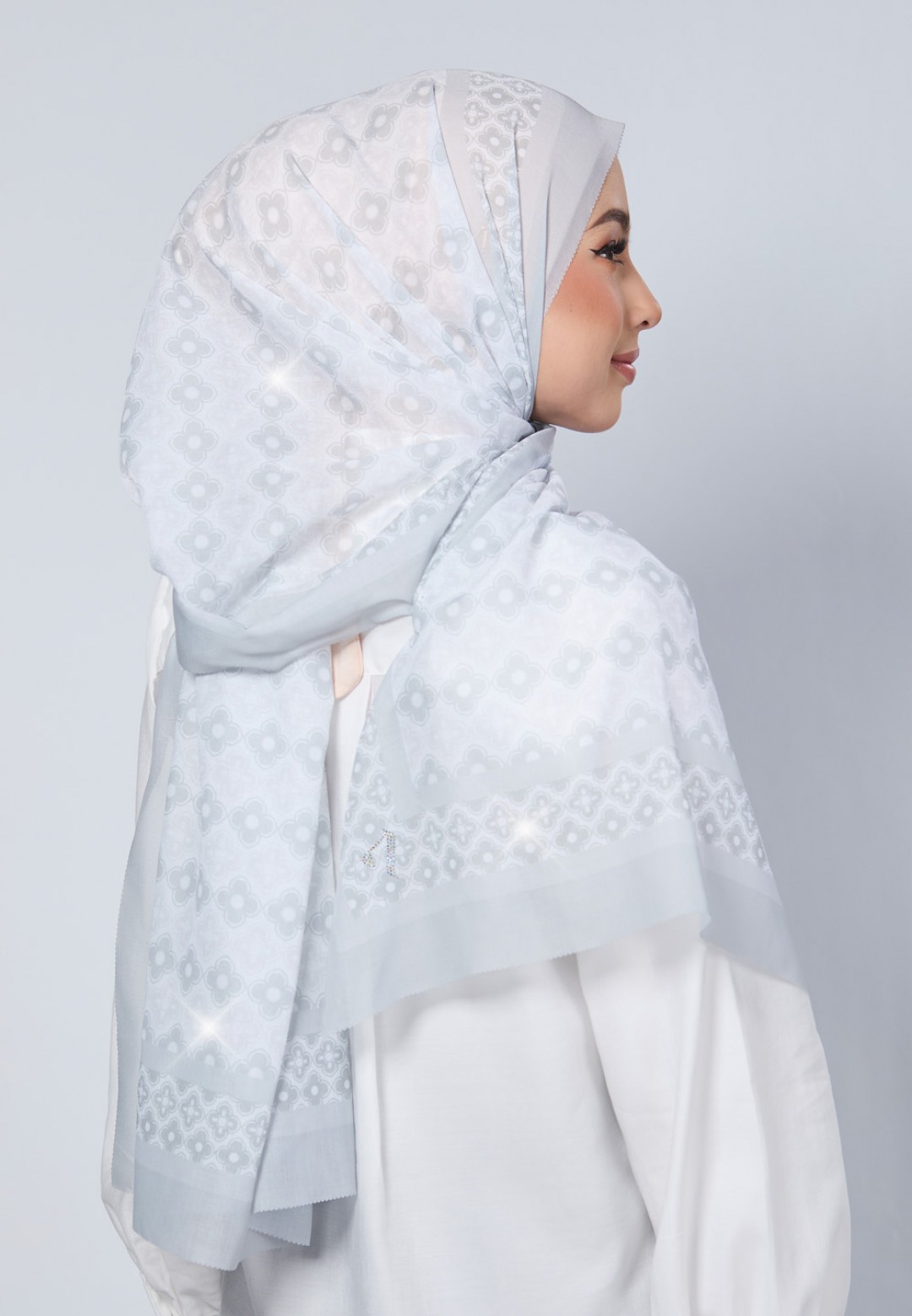 SHAWL JULIA VOILE LASERCUT DIAMOND