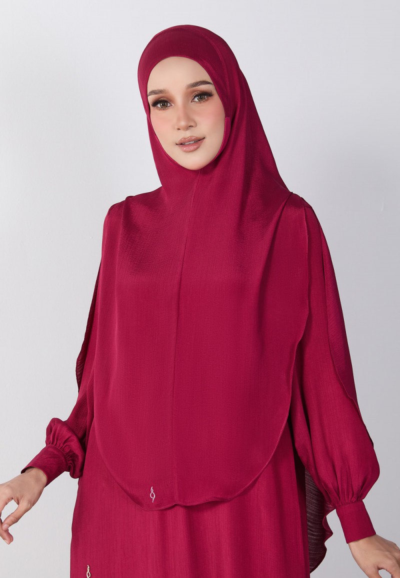 KHIMAR HASNAA